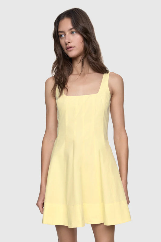 Selena Vestido con costuras amarillo